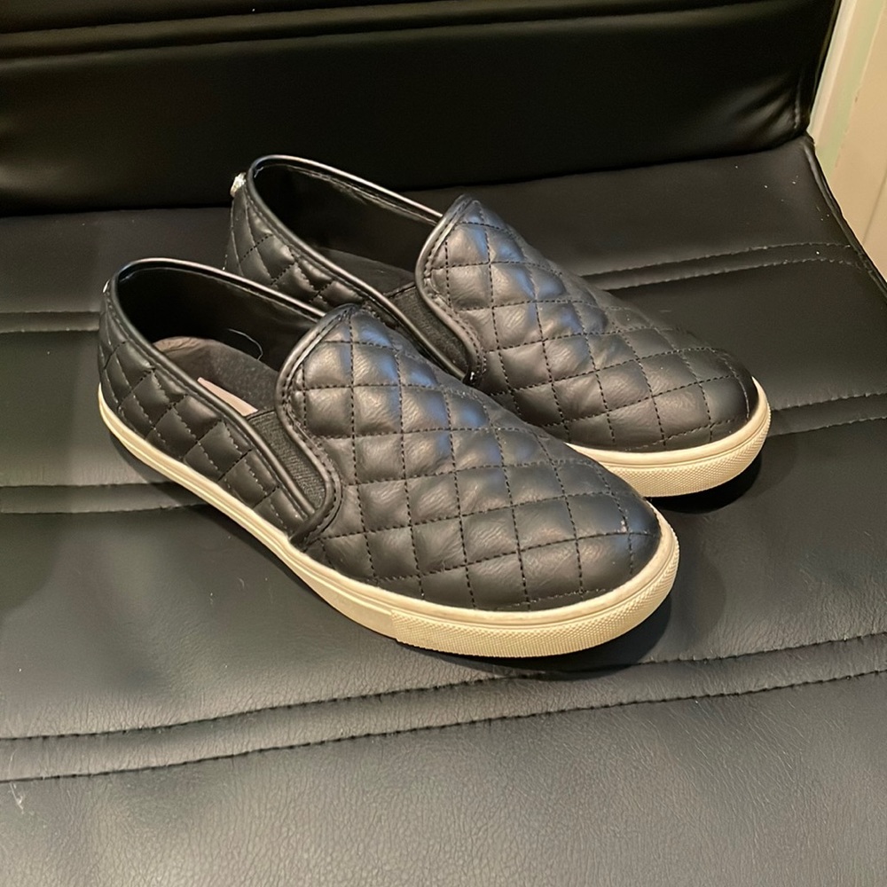 Worn Steve Madden Black Slip On Shoes
